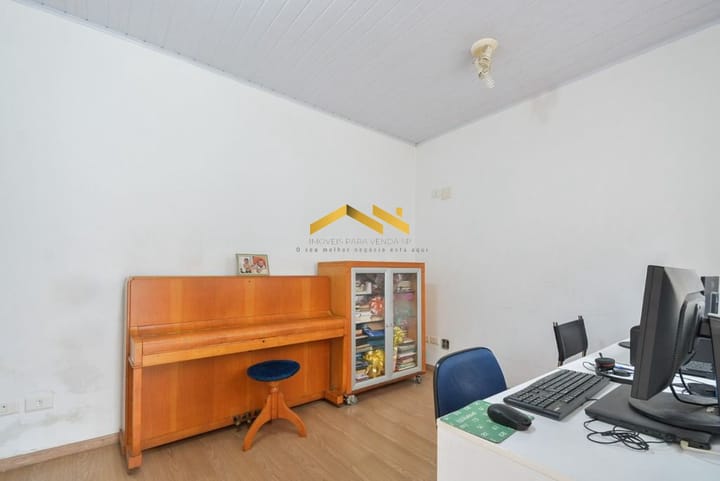 Casa à venda com 3 quartos, 200m² - Foto 24