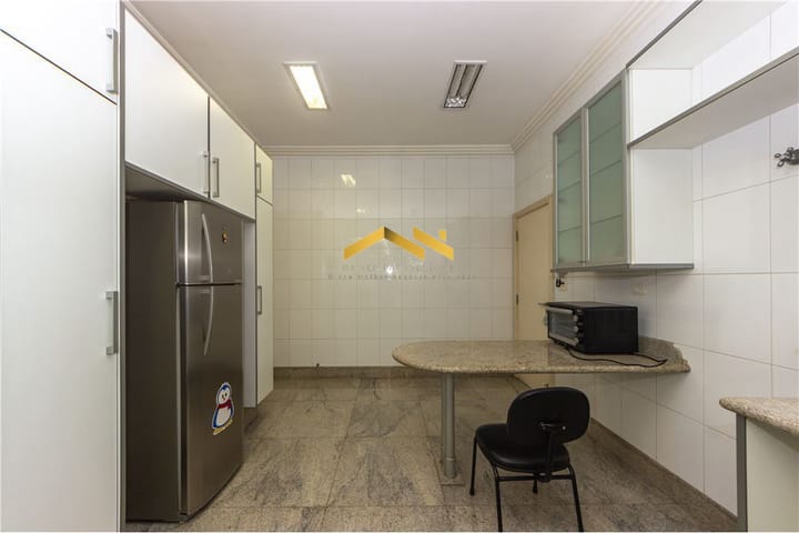 Casa à venda com 4 quartos, 700m² - Foto 20