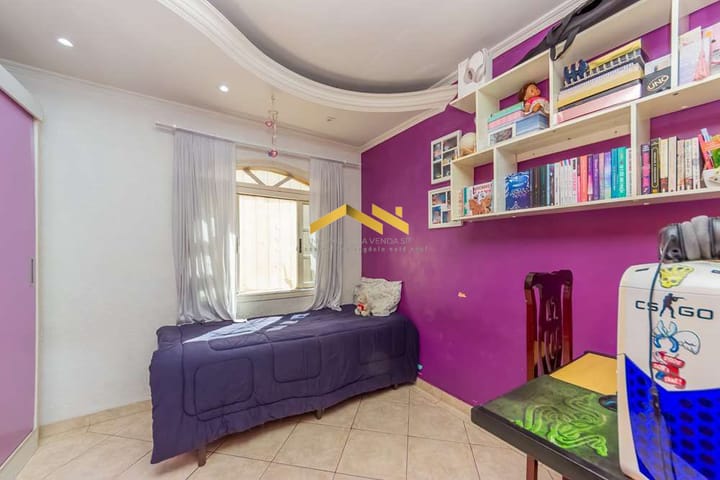 Casa à venda com 3 quartos, 250m² - Foto 14