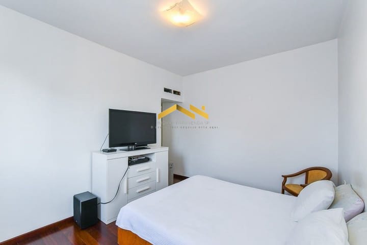 Apartamento à venda com 4 quartos, 200m² - Foto 25