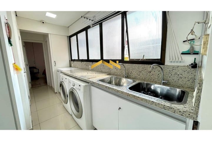 Apartamento à venda com 3 quartos, 240m² - Foto 13