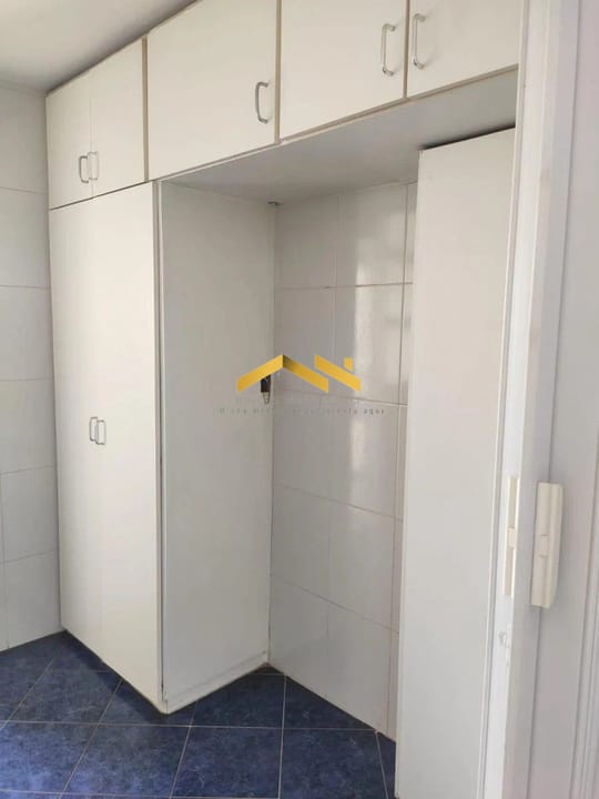 Apartamento à venda com 2 quartos, 67m² - Foto 11