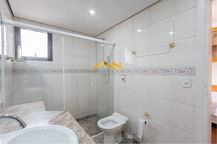 Apartamento à venda com 3 quartos, 187m² - Foto 46