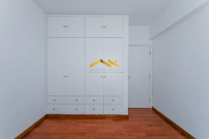 Casa à venda com 4 quartos, 365m² - Foto 11