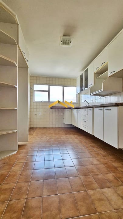 Apartamento à venda com 3 quartos, 122m² - Foto 13