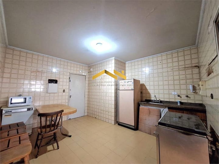 Apartamento à venda com 3 quartos, 130m² - Foto 3