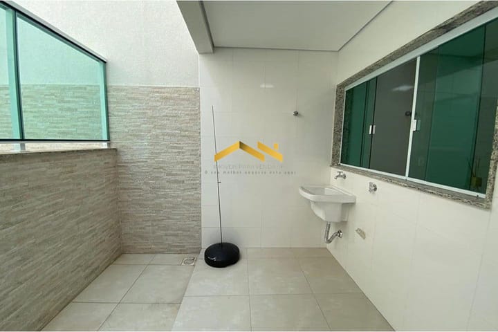 Casa à venda com 3 quartos, 200m² - Foto 4