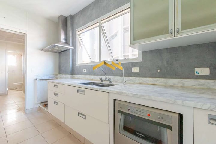 Apartamento à venda com 4 quartos, 211m² - Foto 8