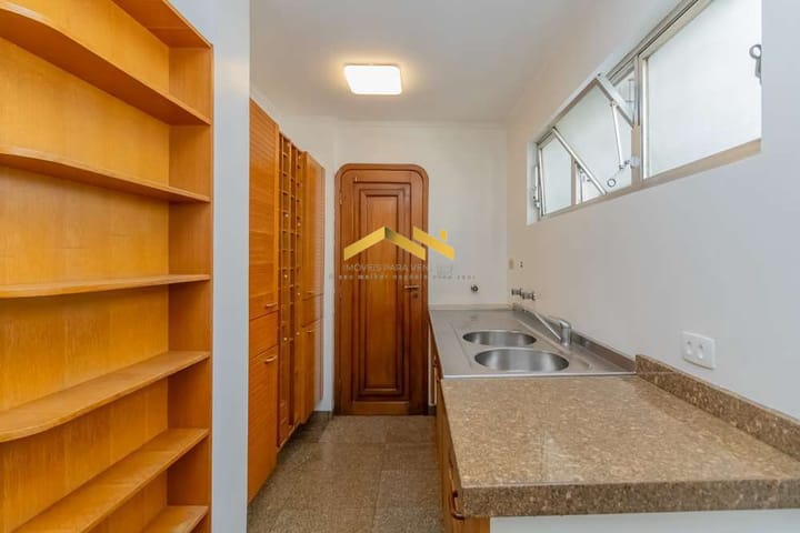 Apartamento à venda com 3 quartos, 206m² - Foto 9