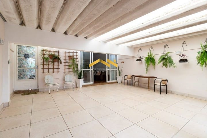 Casa à venda com 4 quartos, 200m² - Foto 19