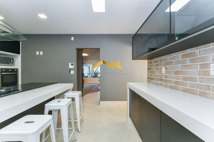 Casa à venda com 4 quartos, 240m² - Foto 36