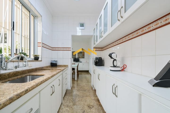 Casa à venda com 3 quartos, 200m² - Foto 27