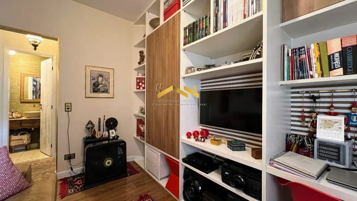 Apartamento à venda com 3 quartos, 102m² - Foto 2