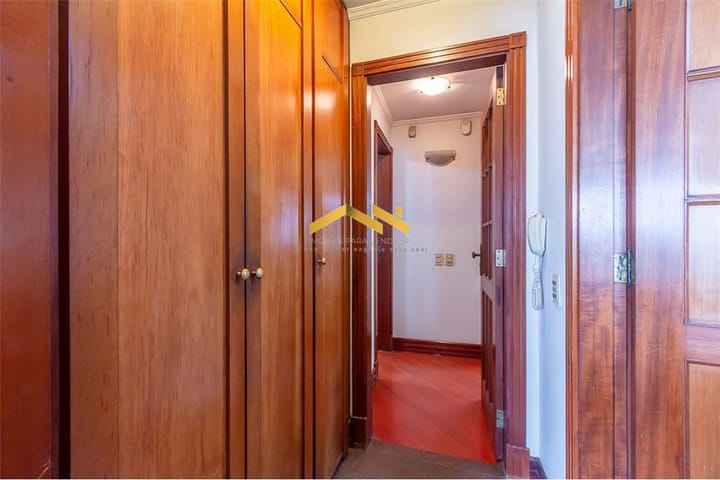 Apartamento à venda com 3 quartos, 160m² - Foto 35