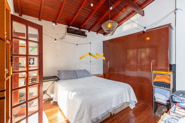 Casa à venda com 4 quartos, 550m² - Foto 11