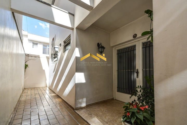 Casa à venda com 4 quartos, 242m² - Foto 19