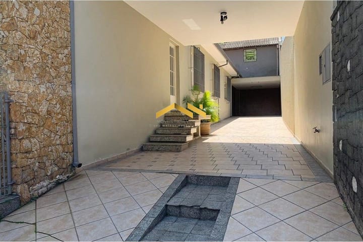 Casa à venda com 5 quartos, 208m² - Foto 12