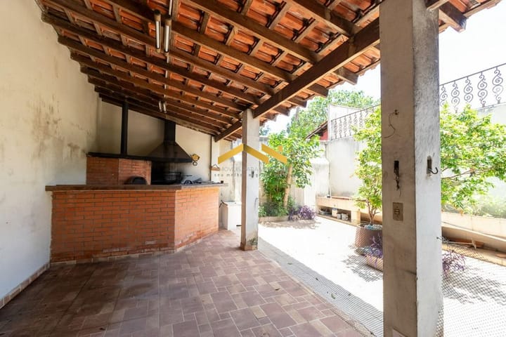 Casa à venda com 3 quartos, 383m² - Foto 7