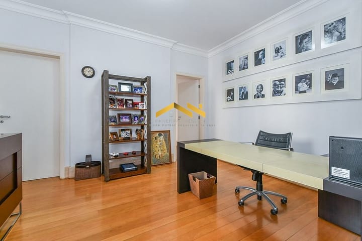 Apartamento à venda com 3 quartos, 247m² - Foto 11