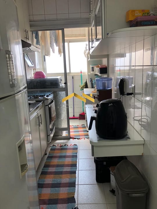 Apartamento à venda com 2 quartos, 64m² - Foto 14