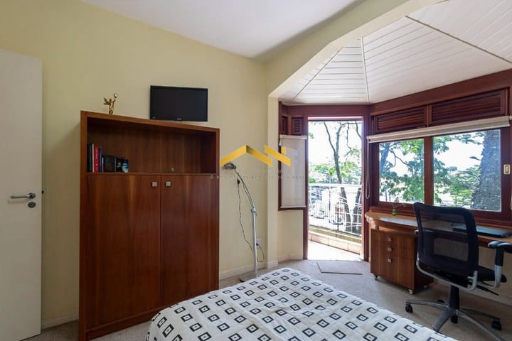 Casa à venda com 4 quartos, 440m² - Foto 5