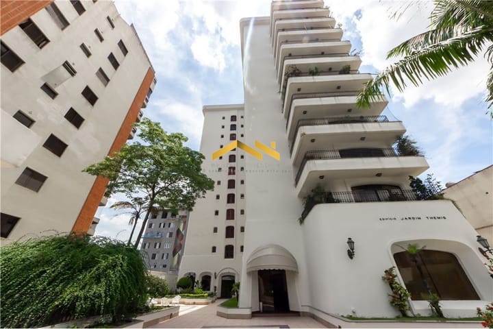 Apartamento à venda com 4 quartos, 225m² - Foto 8