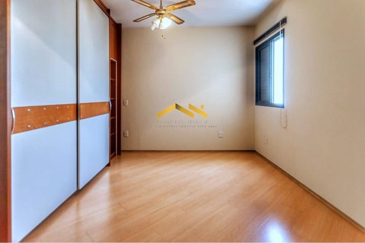 Apartamento à venda com 4 quartos, 140m² - Foto 12