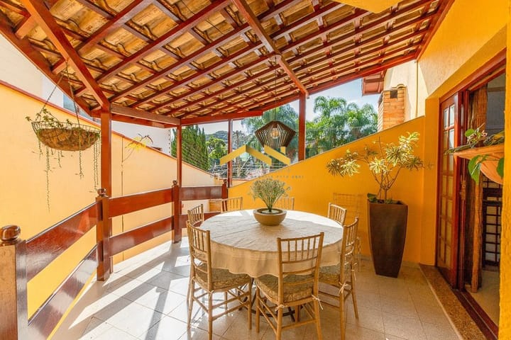 Casa à venda com 4 quartos, 550m² - Foto 8