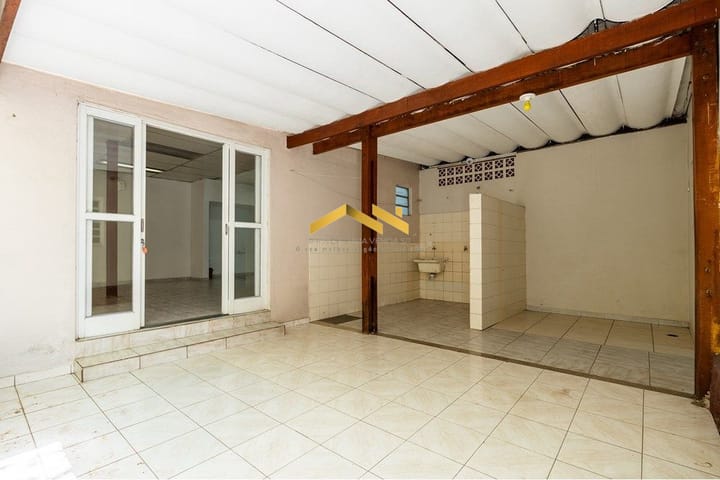 Casa à venda com 3 quartos, 200m² - Foto 14