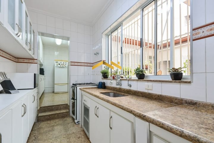 Casa à venda com 3 quartos, 200m² - Foto 23