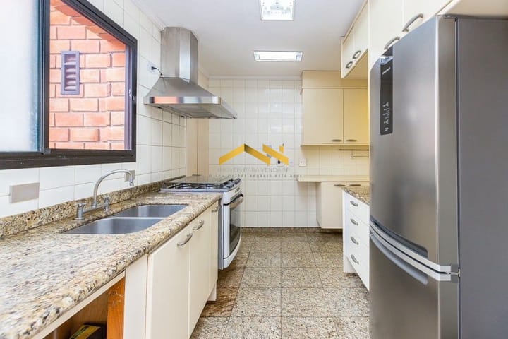 Apartamento à venda com 3 quartos, 220m² - Foto 47