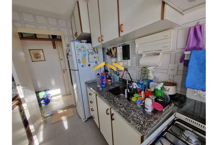 Apartamento à venda com 1 quarto, 50m² - Foto 13