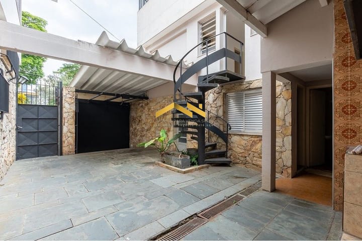 Casa à venda com 3 quartos, 261m² - Foto 13