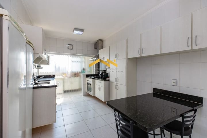 Apartamento à venda com 3 quartos, 138m² - Foto 15