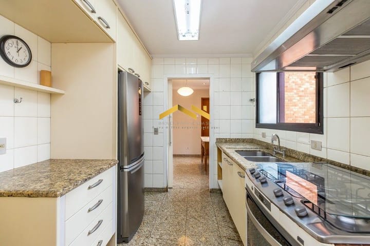 Apartamento à venda com 3 quartos, 220m² - Foto 50