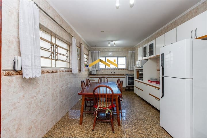 Casa à venda com 3 quartos, 196m² - Foto 13