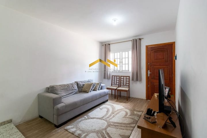 Casa à venda com 3 quartos, 121m² - Foto 1