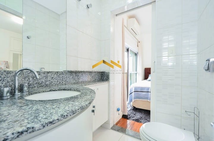 Apartamento à venda com 3 quartos, 230m² - Foto 35