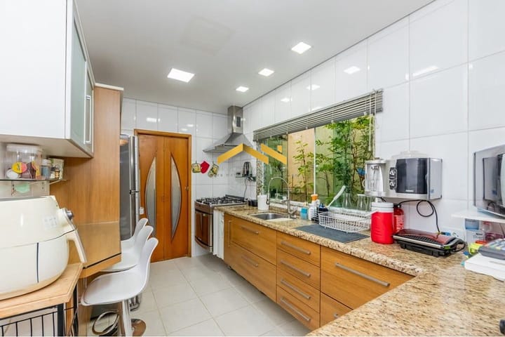 Casa à venda com 3 quartos, 185m² - Foto 35