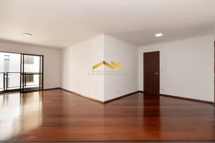 Apartamento à venda com 3 quartos, 128m² - Foto 1