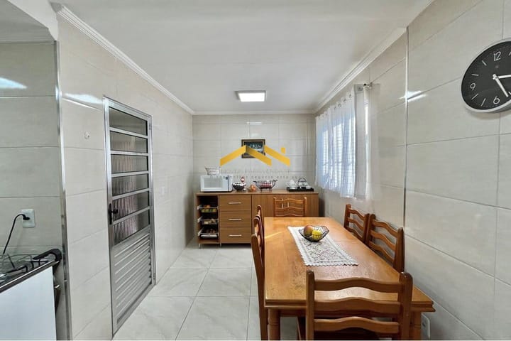 Casa à venda com 3 quartos, 140m² - Foto 16