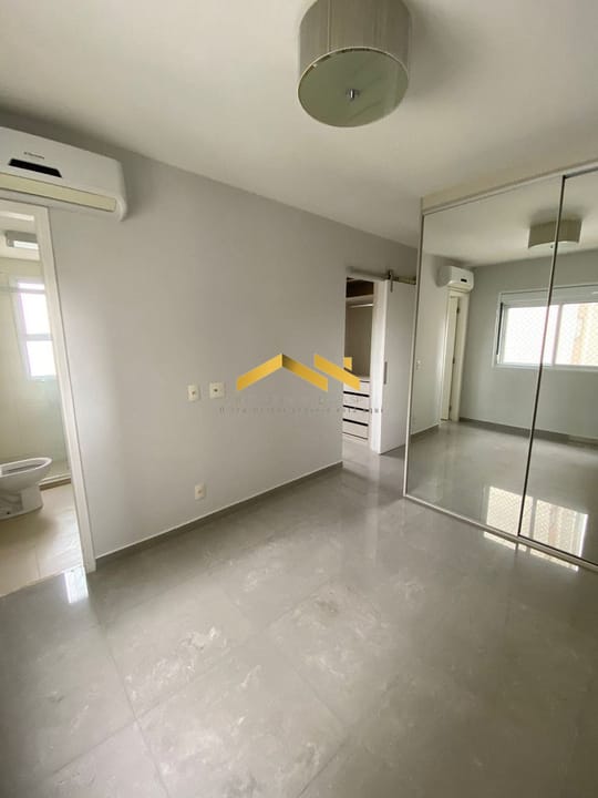 Apartamento à venda com 3 quartos, 124m² - Foto 2