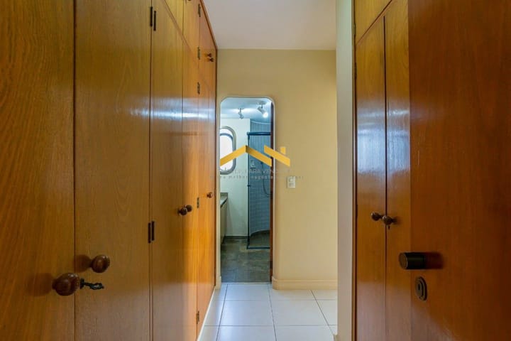 Apartamento à venda com 3 quartos, 178m² - Foto 5