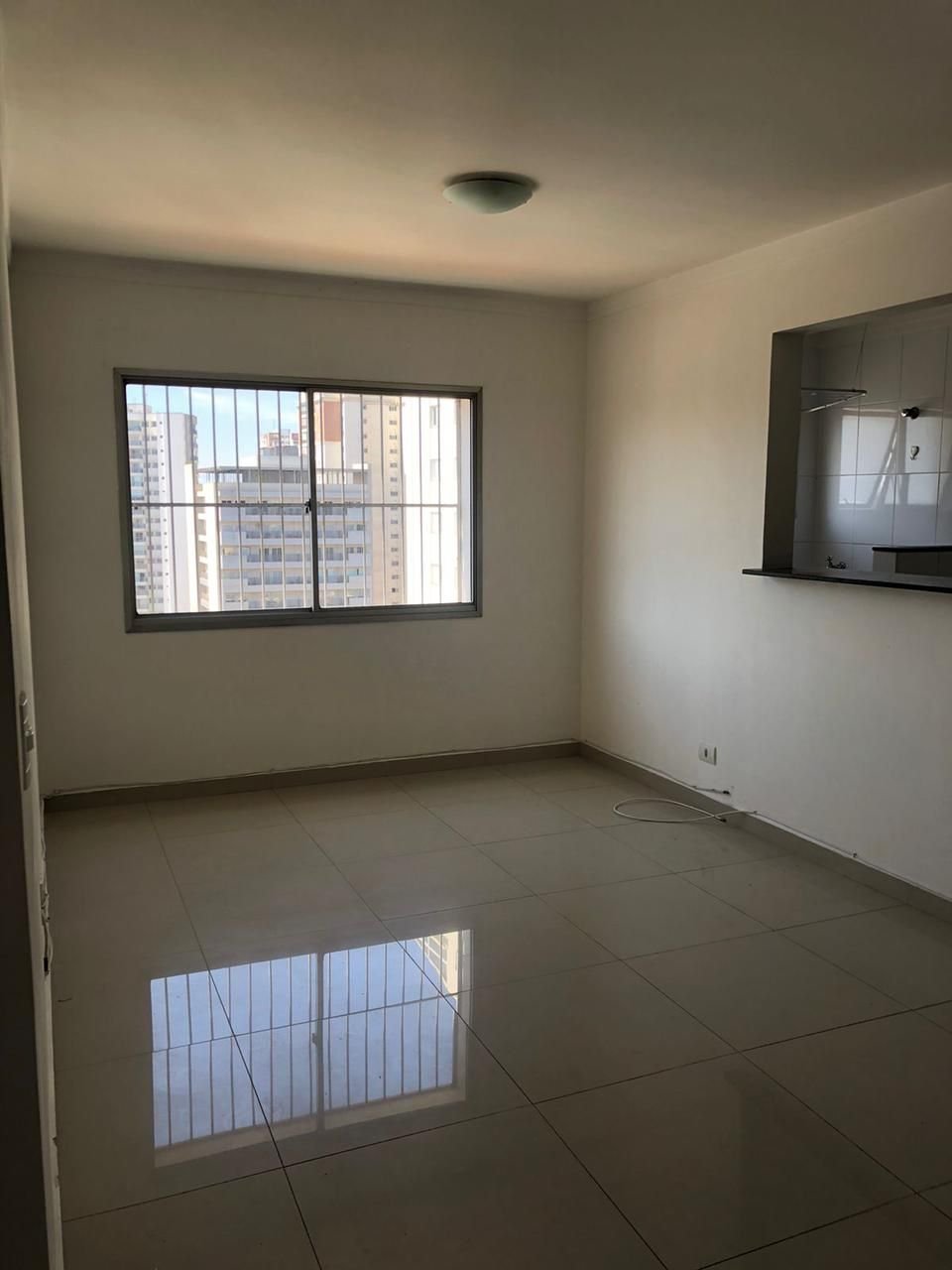 Apartamento à venda com 3 quartos, 50m² - Foto 1