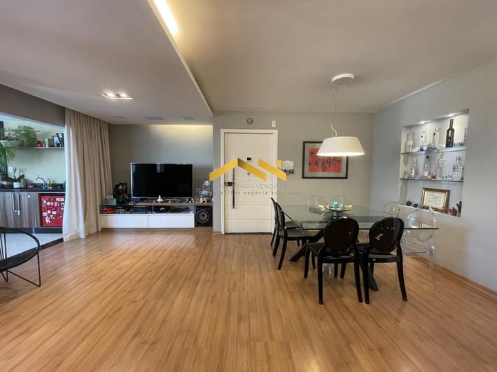 Apartamento à venda com 3 quartos, 126m² - Foto 2