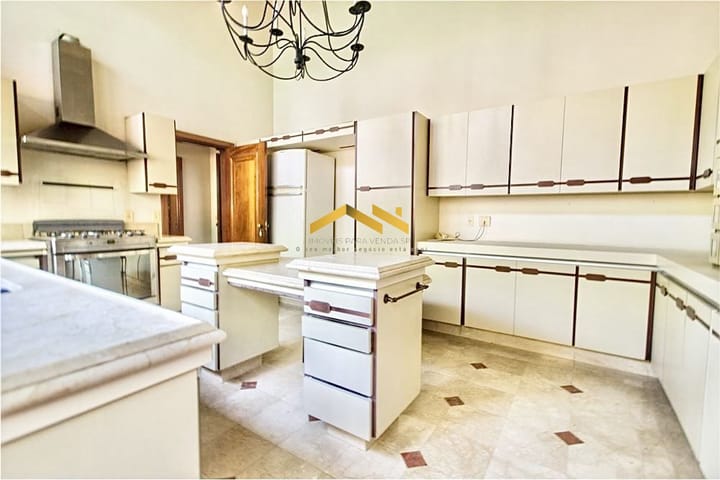 Casa à venda com 4 quartos, 750m² - Foto 20