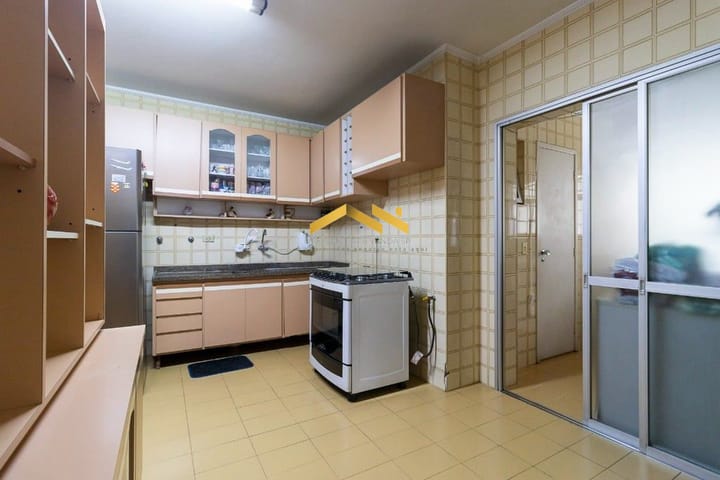 Apartamento à venda com 3 quartos, 148m² - Foto 7