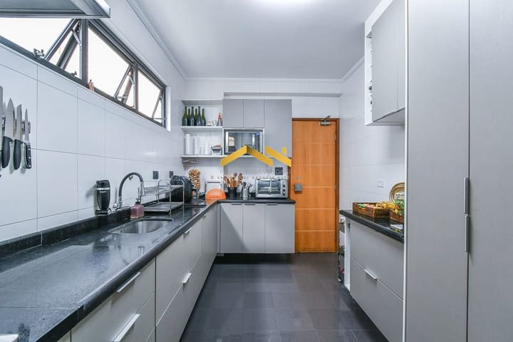 Apartamento à venda com 3 quartos, 178m² - Foto 10