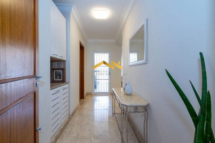 Casa à venda com 4 quartos, 375m² - Foto 2