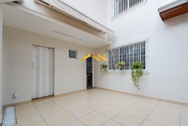 Casa à venda com 3 quartos, 200m² - Foto 18